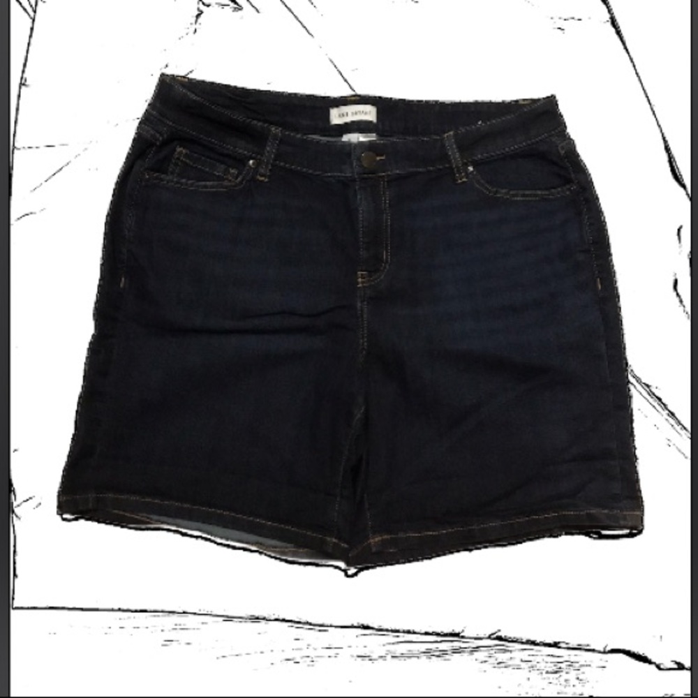 Lane Bryant mid- rise girlfriend shorts 16